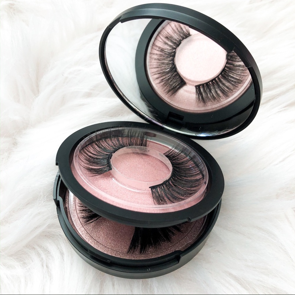 NEW MAGNETIC LASHES